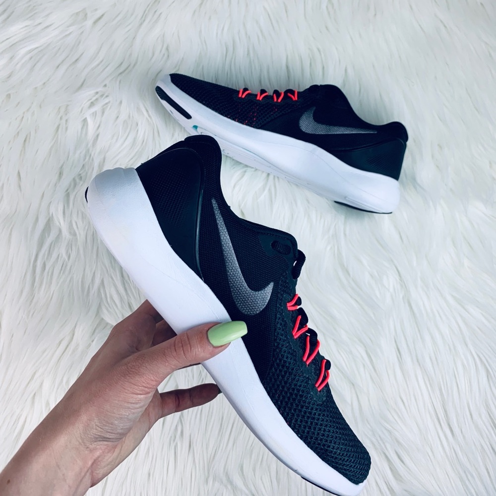 Nike Lunar Apparent NWT Size 7.5